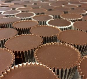 vegan & gf sunbutter cups  at Dee's One Smart Cookie in Glastonbury