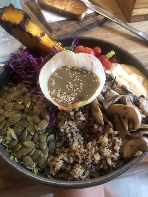 Tasty soul bowl! Lettuce, pepitas, mushrooms, hummus, pumpkin, quinoa, purple cabbage & quinoa  at Tiki Limbo in Montanita