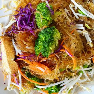 Vegan Pad See Ew Woon Sen at Araya's Place in Los Angeles