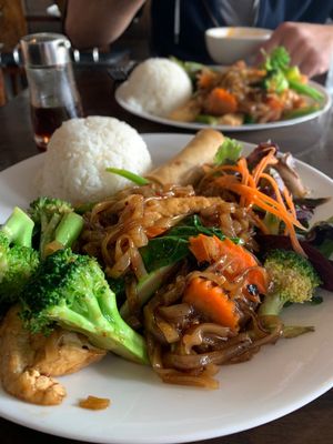 Phad See-iew lunch plate at Araya's Place in Los Angeles