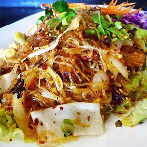 Pad Woon Sen with Seitan  at Araya's Place in Los Angeles