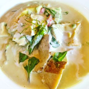 Avocado Curry  at Araya's Place in Los Angeles