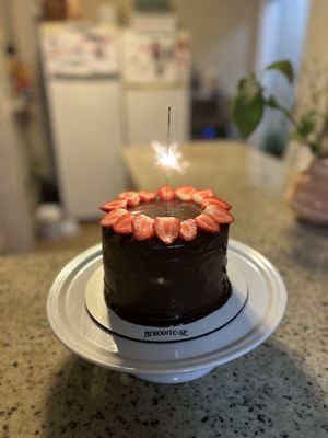 Bolo 11cm  at Afrodite-se- Confeitaria Vegana in Florianopolis