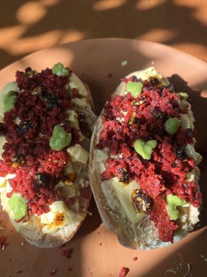 Molletes y les puedes agregar chorizo   at Maggie's  in Zamora