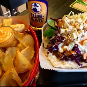 Vöner mit Feta und Kartoffeldippern at Vegangster in Rostock