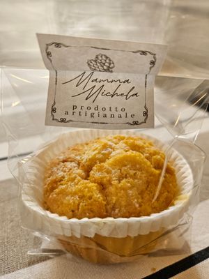 Tortini Cocco, Carote e Arancia at Mamma Michela  in Desenzano Del Garda