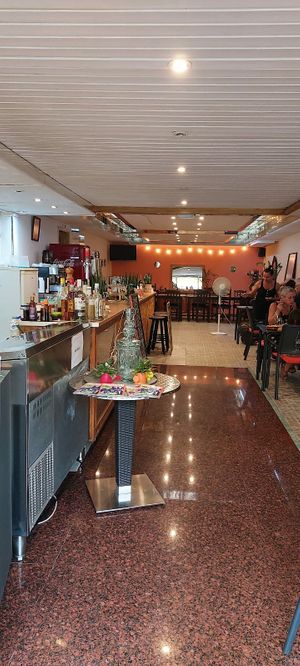 Only vegan and vegetarian food. 🌻 at El Espejo in La Palma