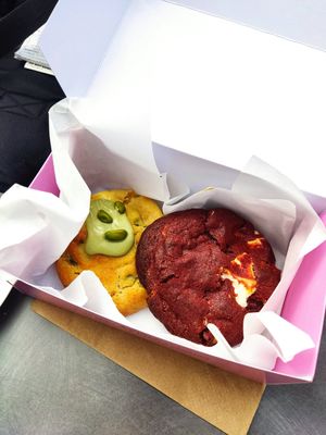 red velvet and pistachio cookie at Cinnaroma Bakery in Loule