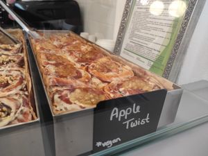 Apple twist vegan at Cinnaroma Bakery in Loule