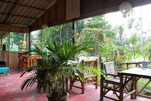 Green Gallery has open walls, like most restaurants in the area.   at Green Gallery in Koh Phangan