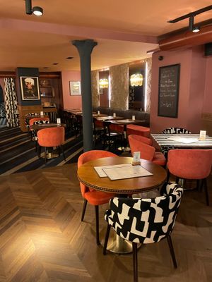  at L'Osteria  in Paris