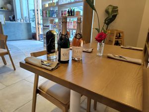  at Sipeos Café & Bar in Walnut Creek