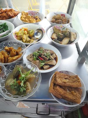 Cơm Chay selection at Thanh Tịnh Mễ Cốc in Ho Chi Minh City