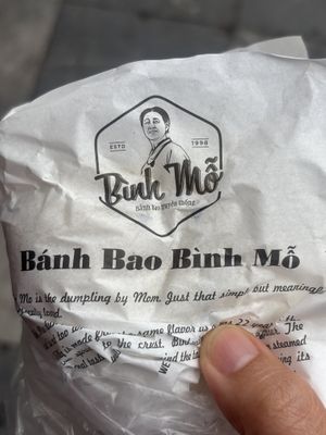 Story behind the steam bun  at Bánh bao Bình Mỗ in Hanoi