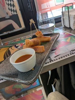 Rollitos vegetales at Loulu Bistró in Antequera