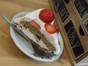 strawberry cake at Hap in Den Bosch