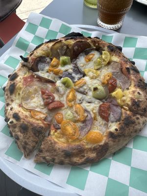 Brunch- Breakfast pizza 😋  at MangiaFoglie  in Long Beach