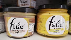 Faux Sho!! 💚 at The Malibu Market in Rockingham