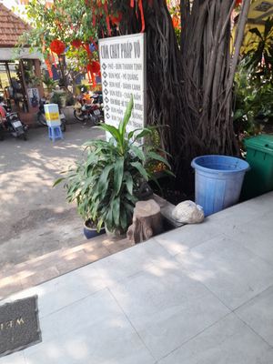 Temple's garden at Pháp Vo in Ho Chi Minh City