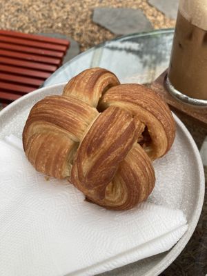Apple knot  at O Plant-based - Thu Duc - Tiệm thuần chay O in Ho Chi Minh City