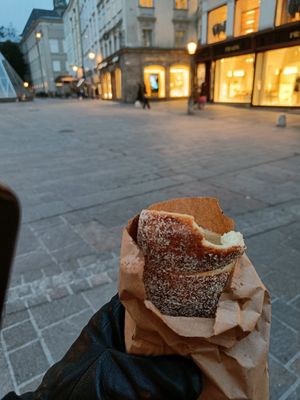 Chimney Cake with a bite out of it at Speisekammer Goldgasse in Salzburg