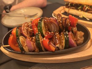 Huera and vegetable skewers  at El Indicado in Barcelona