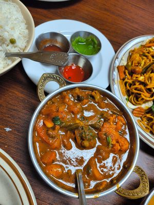Vegetable Jalfrezi at Nanglo Momos & Curry in Appleton