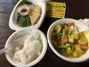 Redcurry und fried Tofu  at Happy Vegan in Koh Samui