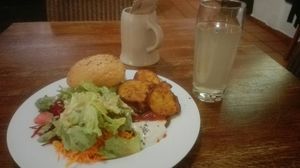 Haso plate + ginger lemonade at El Haso in Freiburg