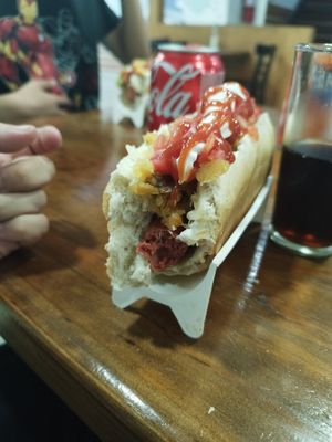 Completo a la chilena vegano! at Café Capri in Linares