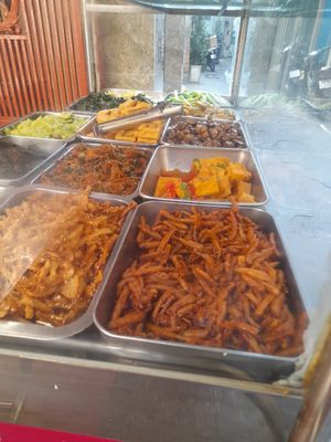 Com chay selection at An Lac in Ho Chi Minh City