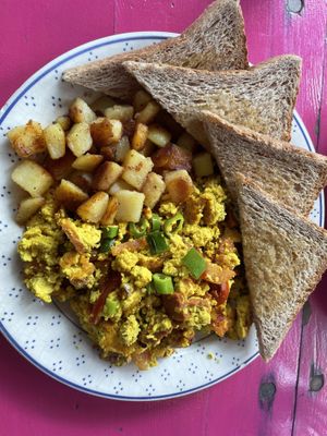 Scrambled tofu & toast  at Mamalicious in Hamburg