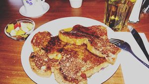 Vegan French toast at Mamalicious in Hamburg