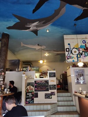 4/11-18 at Mamalicious in Hamburg