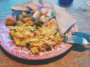 scrambled tofu with vegan cheese - yay! at Mamalicious in Hamburg