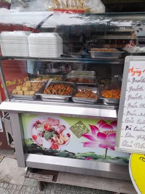 Com chay selection at Bat Nha 1 Vegetarian Restaurant in Ho Chi Minh City