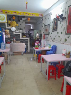 Inside at Bat Nha 1 Vegetarian Restaurant in Ho Chi Minh City