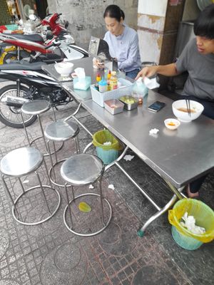 Outside seating at Song Liên in Ho Chi Minh City