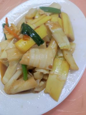 Bamboo shoots at Shizhao Tongxin Food - 石棹 彤炘美食 in Zhuqi Township