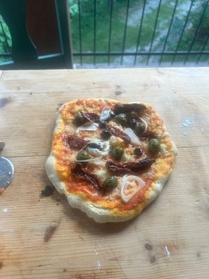 Place is amazing, no noises.. only the birds, so many undiscovered places around, beautiful waterfalls.
The service is brilliant. They are very attentive to your needs. Breakfast  at Colle Della Luna - Vegan B&B in Borgo Pace