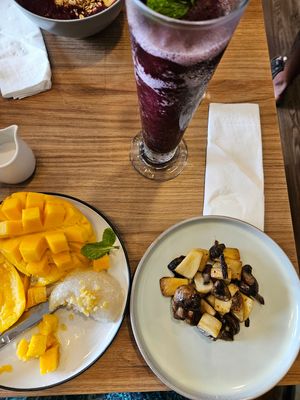 Mushroom side at D'oasis Cafe' at Railay Beach in Krabi