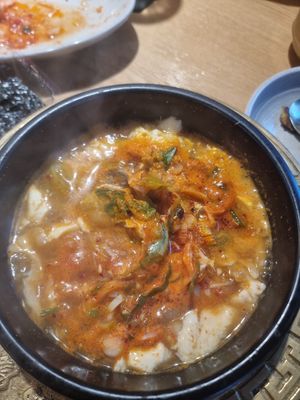 vegan tofu jigae at Myeongdong Joomak - 명동주막 in Seoul