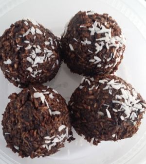 Choc Carob Macaroons at Raw Chef Renee - The Traveling Carrot Food Truck in Katy