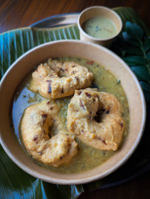 Medu vada, sambar, chutney at Indian Corner  in Lyon