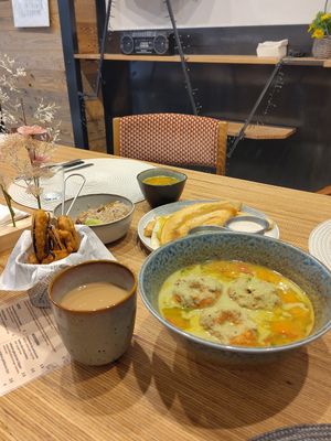  at Indian Corner  in Lyon