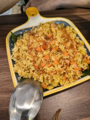 Fried rice at Tue Tam Vegan in Ninh Binh