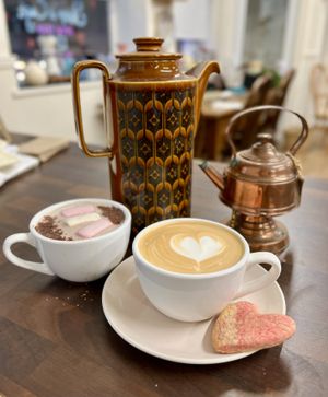 Vegan Marimba melt with oat milk and vegan marshmallows, oat milk latte, vegan cookie  at Modern Story in Kings Lynn