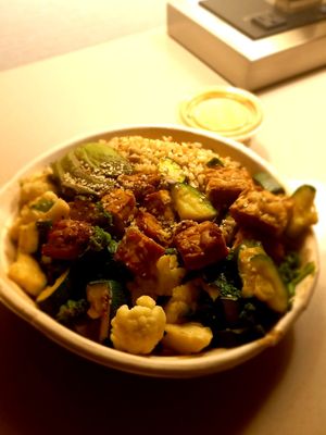 Tempeh bowl at Higher Taste Plant Based in Long Beach