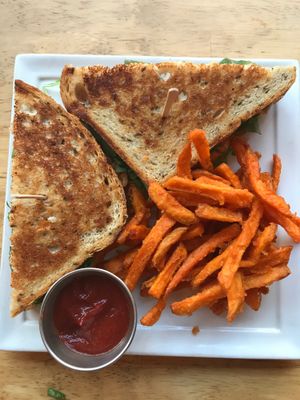 Ruben Sandwich - 4 Stars at Higher Taste Plant Based in Long Beach