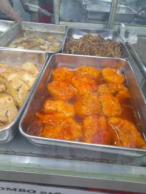 Com chay selection at Phuoc Duyen Vegan in Ho Chi Minh City